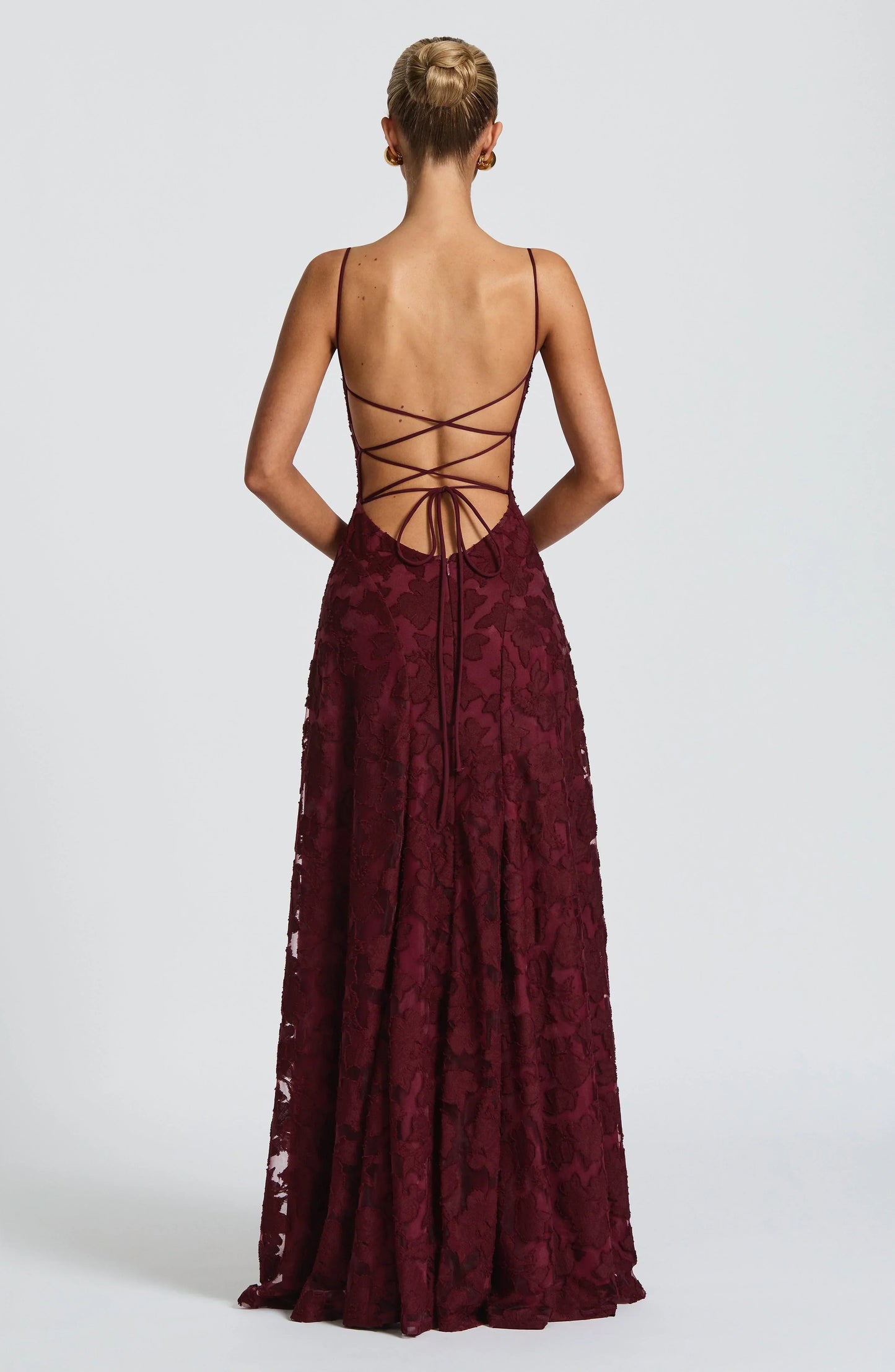 Sofía Marín | Elegancia fluida en versión maxi