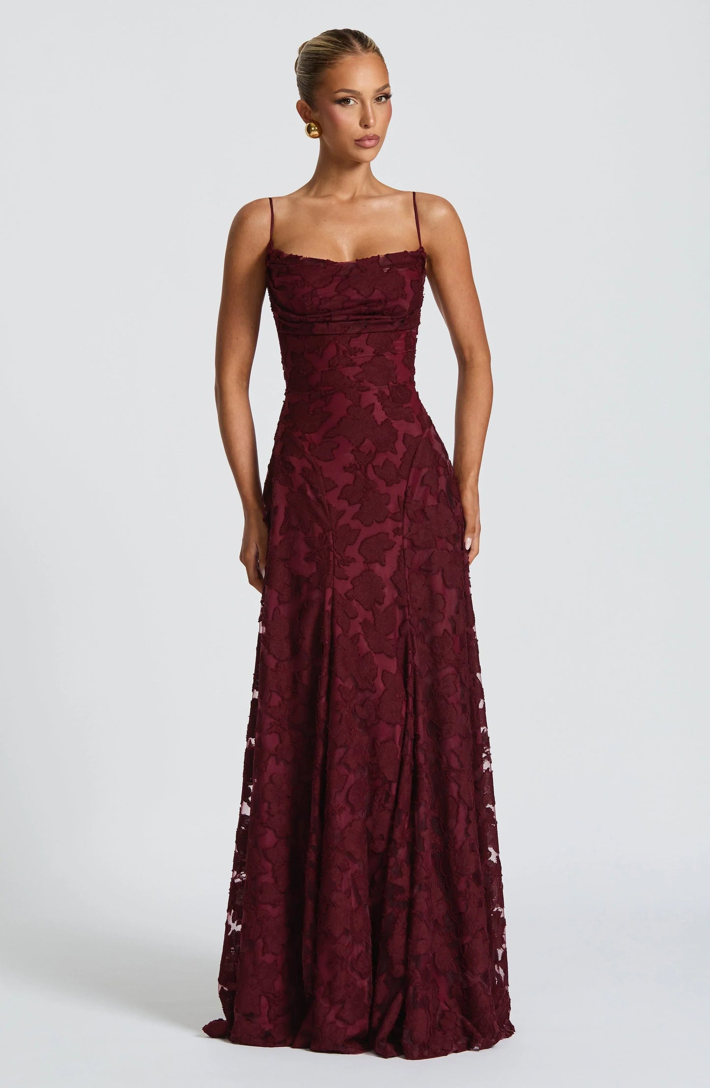 Sofía Marín | Elegancia fluida en versión maxi