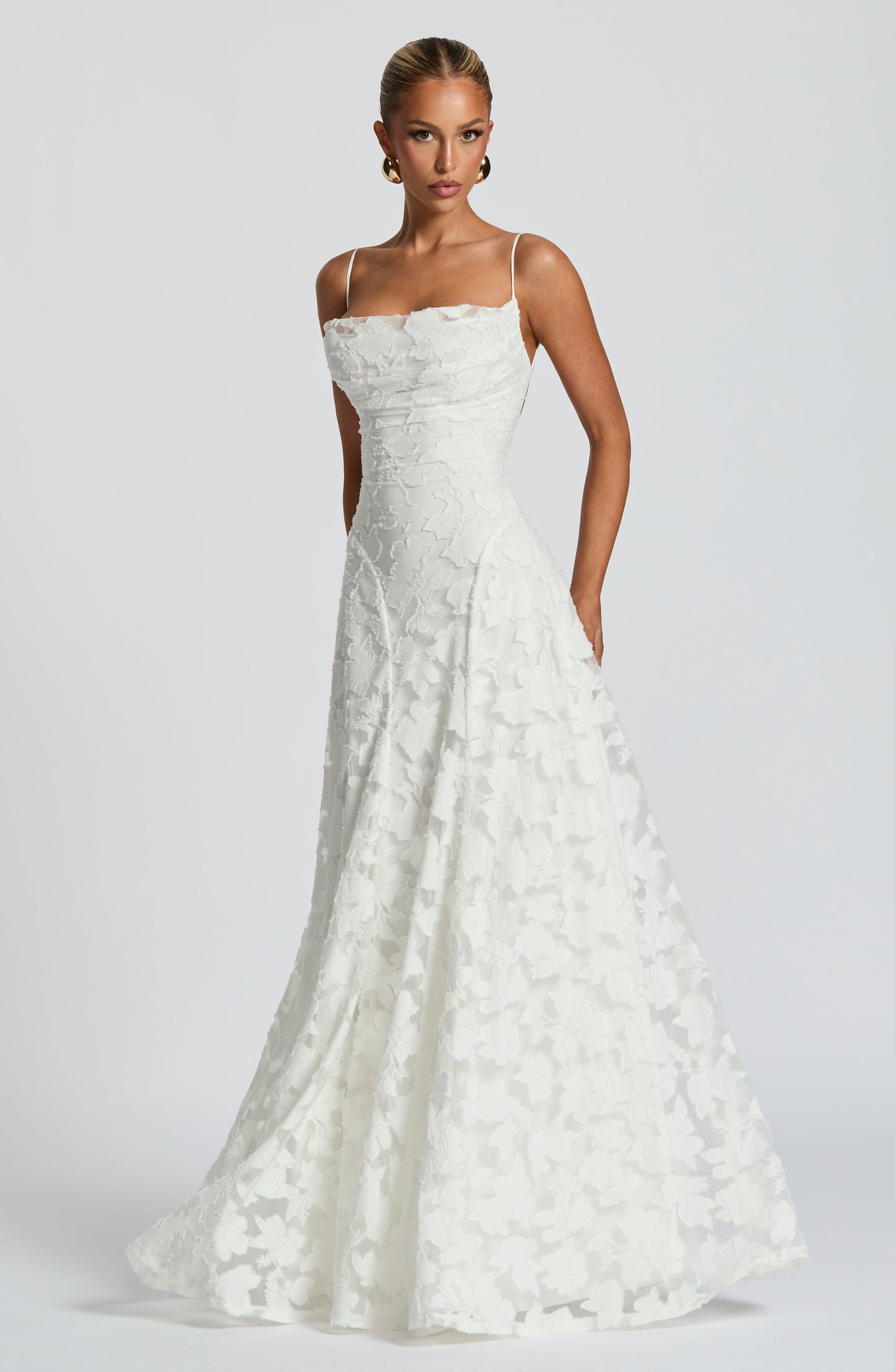 Sofía Marín | Elegancia fluida en versión maxi
